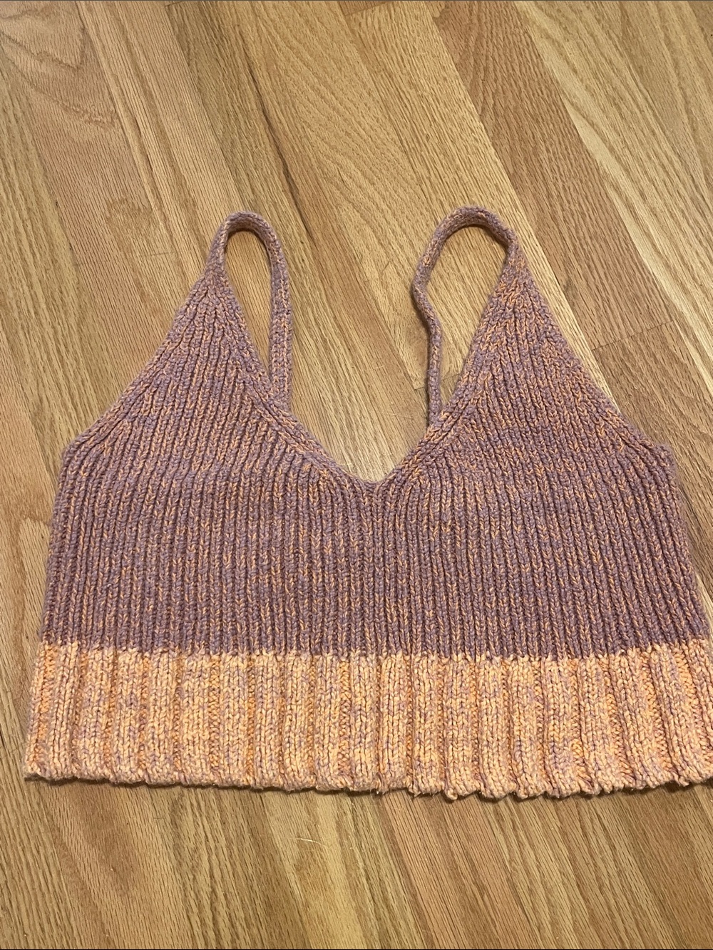 Free People Ribbed Knit V-Neck Cropped Tank Top in Peach & Lavender